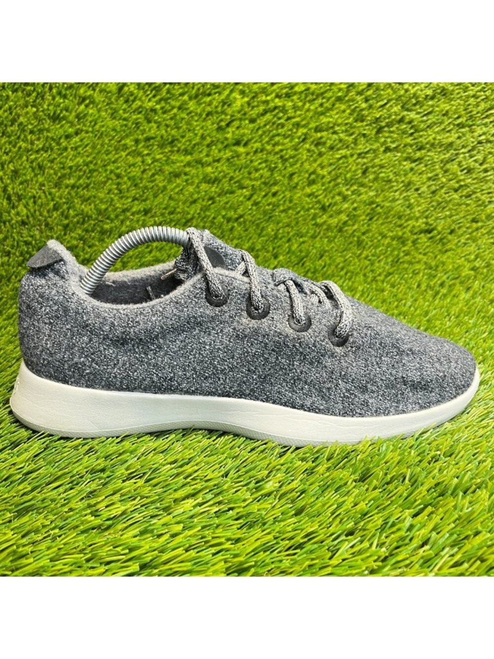 Allbirds Wool Runners Mens Size 10 Gray White Casual‎ Walking Shoes Sneakers